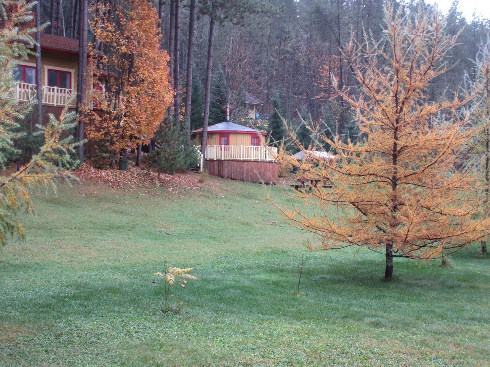 La Maison Sous Les Arbres Saint Roch de Mekinac Ngoại thất bức ảnh